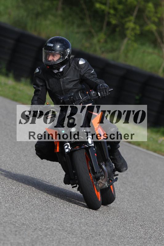 /Archiv-2025/10 23.04.2025 Cornu Master School ADR/gruen-vert/30